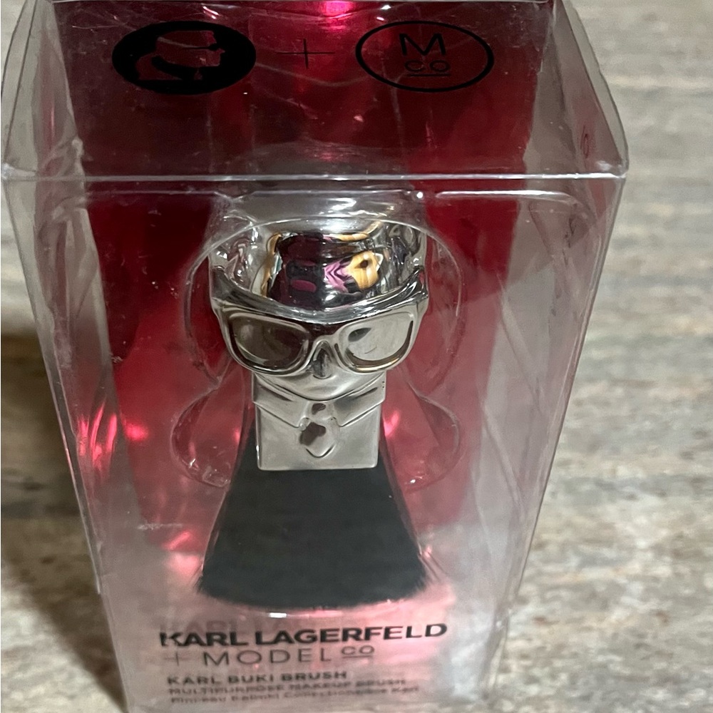 NIB Karl Lagerfeld + ModelCo Black and Silver Buki Brush